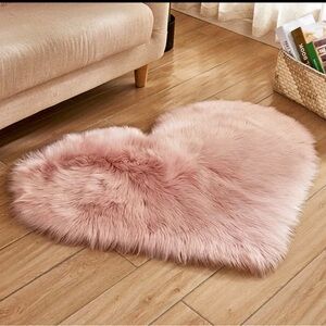 Pink Luxurious Heart Shaped Mat 15” New In Bag